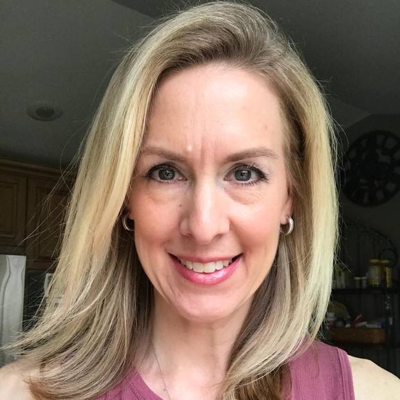 Meet your Posher, Karen - Picture 1 of 1